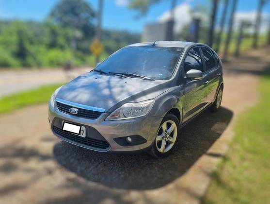 FORD FOCUS 1.6 GLX 16V FLEX 4P MANUAL